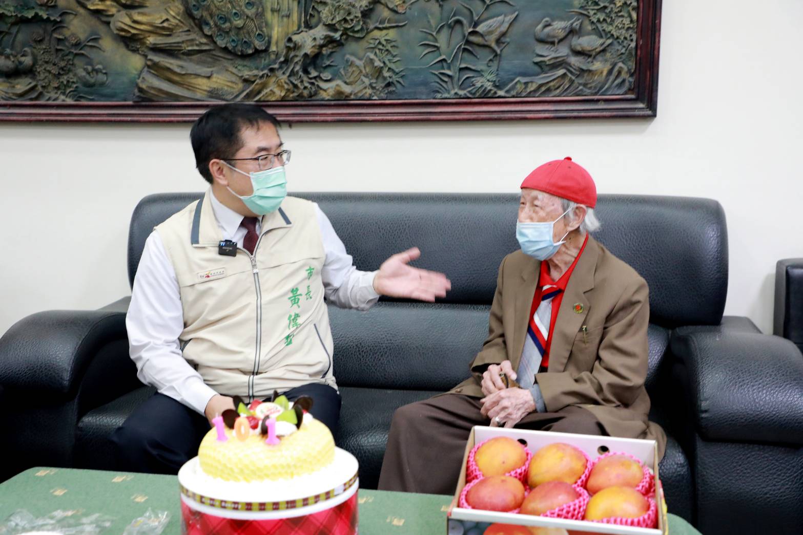 百歲人瑞劉英傑歡度101歲  市長賀慶生