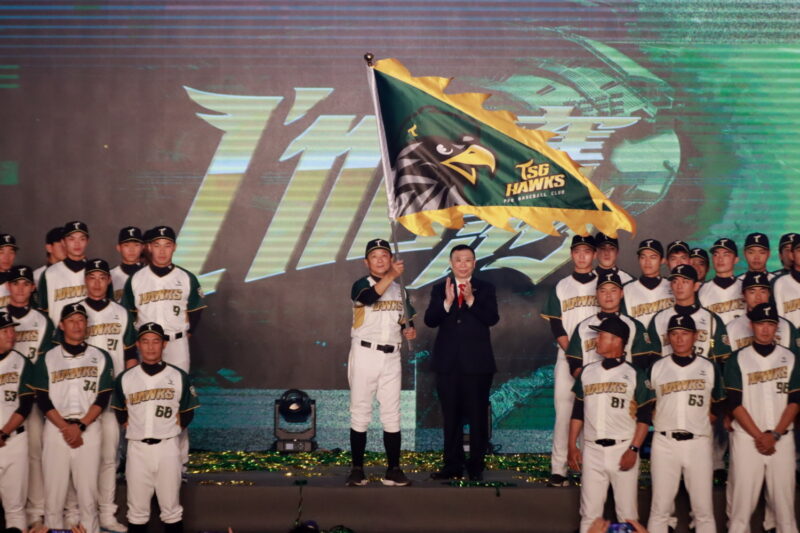 台鋼雄鷹棒球隊2023交出漂亮成績單　陳其邁預祝飛向一軍