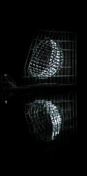 月津港燈節新創燈區  10米超大型藝術裝置《聲鏡》成為亮點