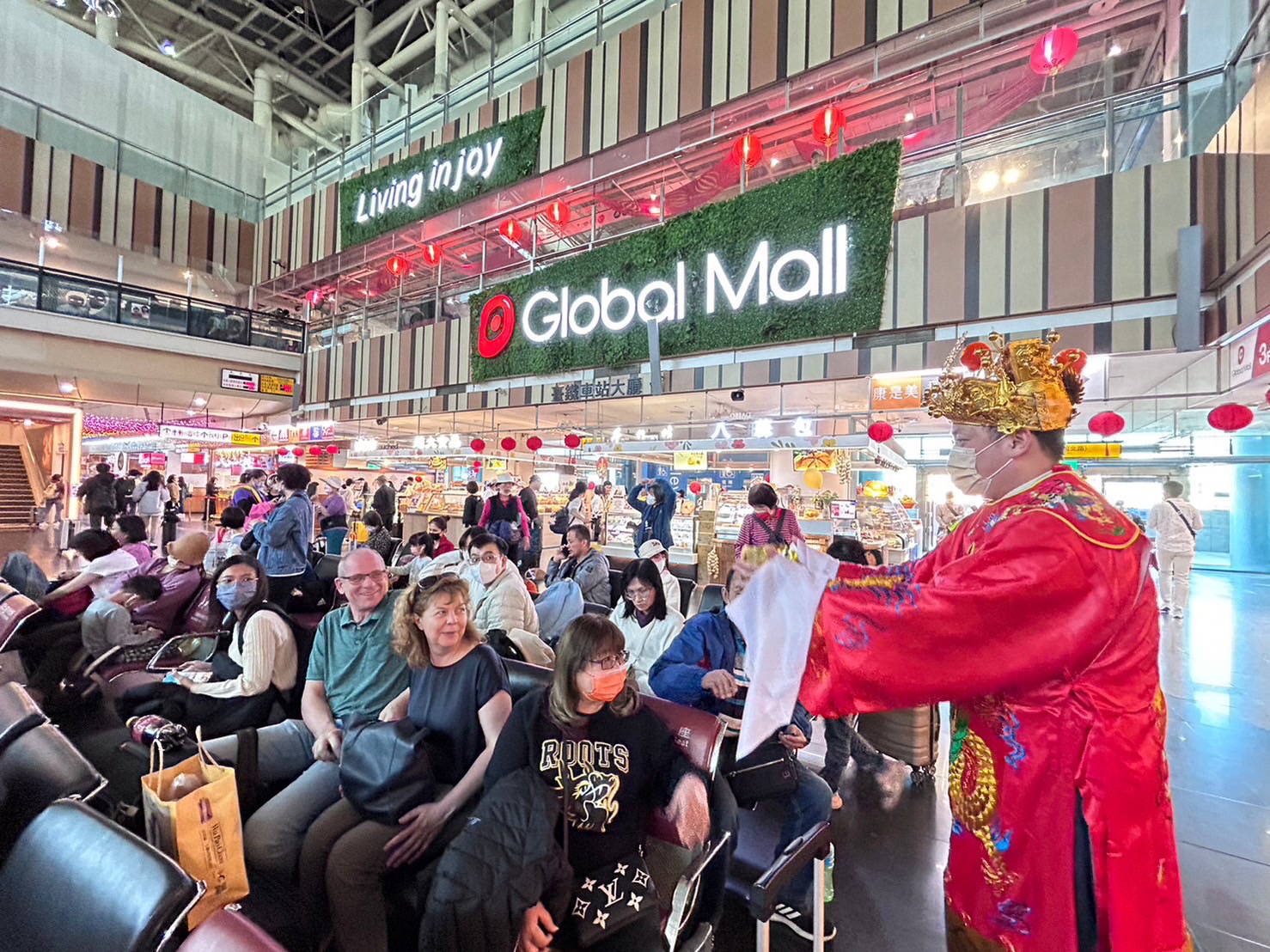 ▲Global Mall 新左營車站春節舉辦多場活動，讓旅客體驗年味。（圖/Global Mall新左營車站提供）