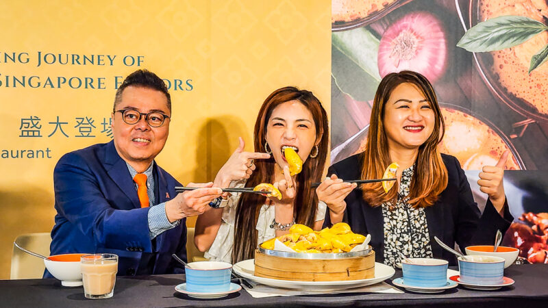 ▲豪享自助餐廳新設的新加坡美食專區，將輪番推出令人驚豔的道地獅城美食。（圖/記者張忠義攝）