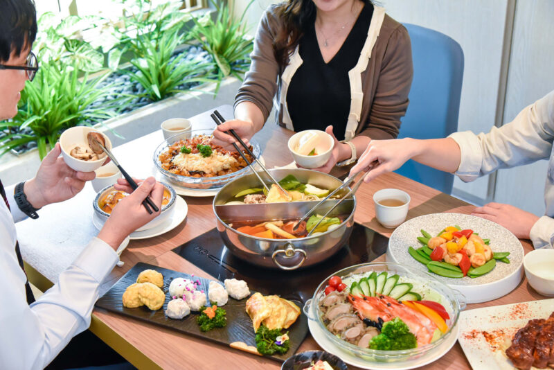 ▲高雄福華大飯店推出多樣化母親節料理款待。（圖/福華大飯店提供） 