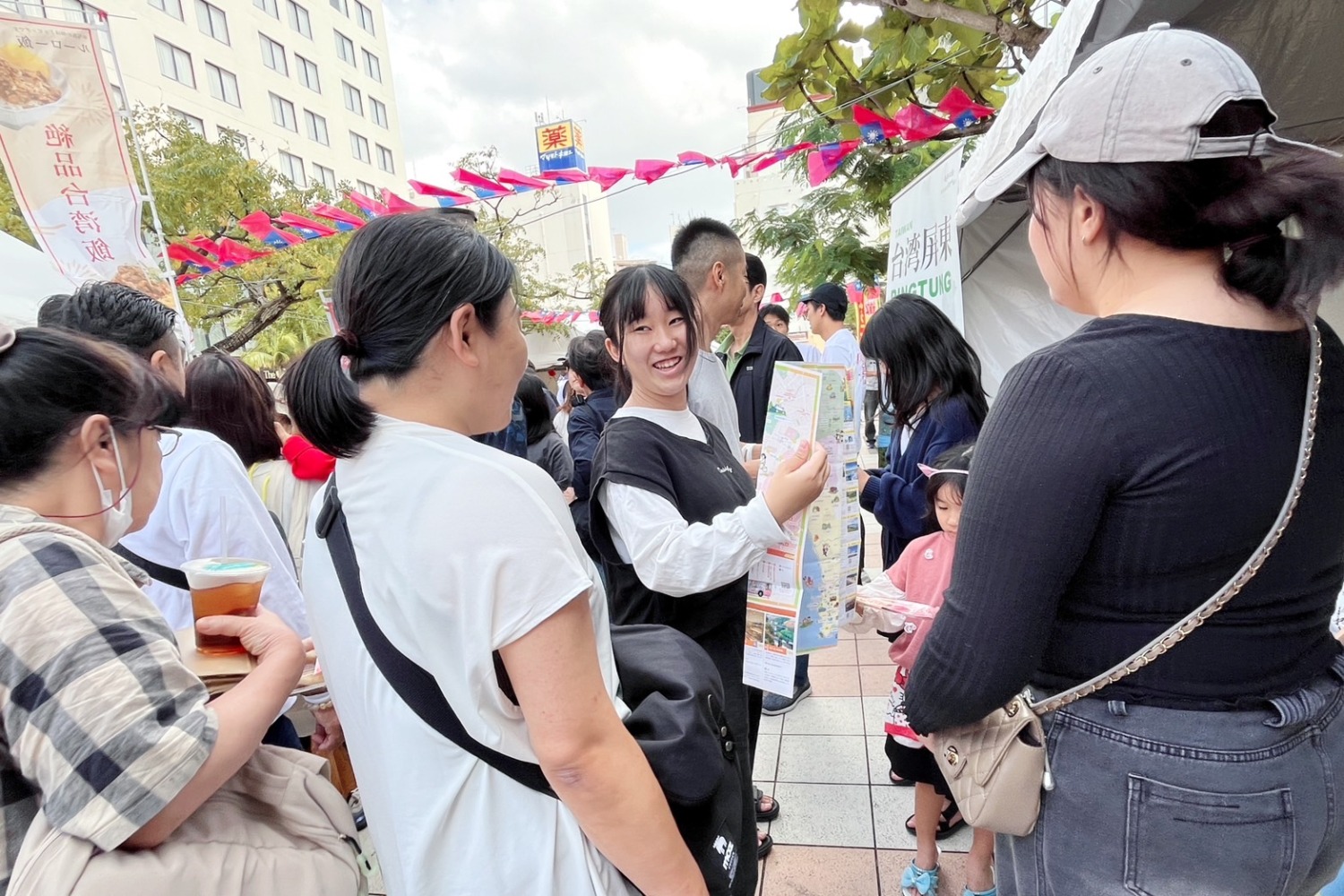 首度應邀參加日本沖繩台灣祭 屏東好物與世界交朋友