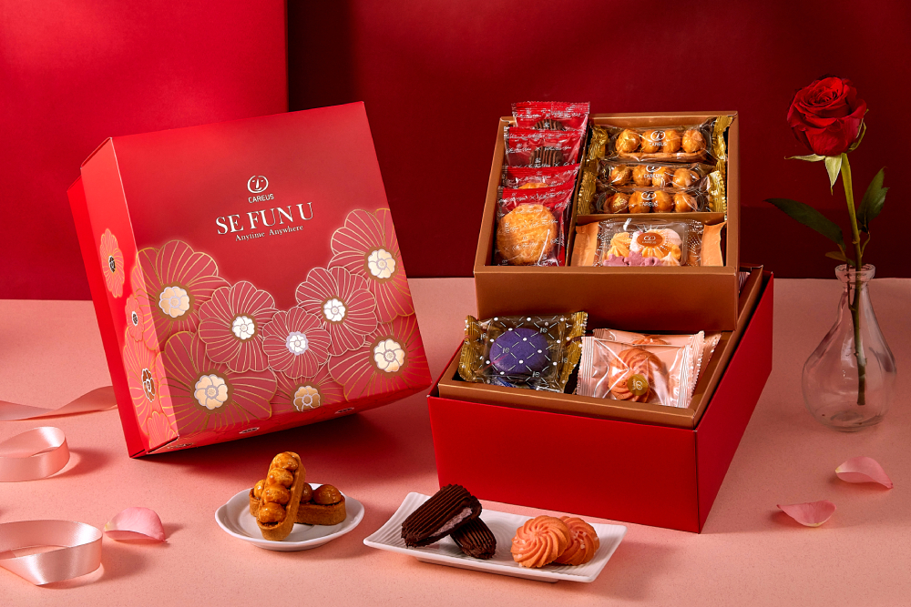 ▲浪漫花緣雙層喜餅禮盒。(圖/喜憨兒烘焙工場提供)