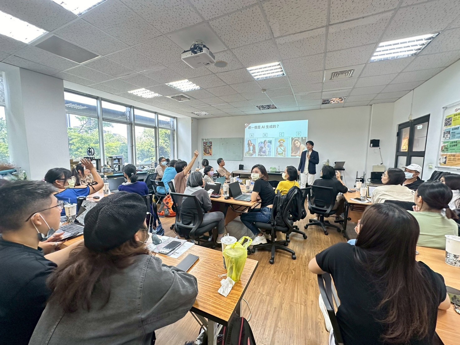 高市勞工局創業學習營 培育學員打造新時代品牌說服力
