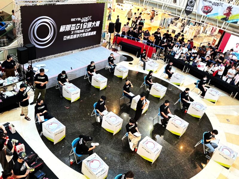 ▲萬眾矚目的「戰鬥陀螺極限盃G1全國大賽」南區預選，也將於7月5日於三樓蛋型空間登場。（圖/高雄夢時代提供）