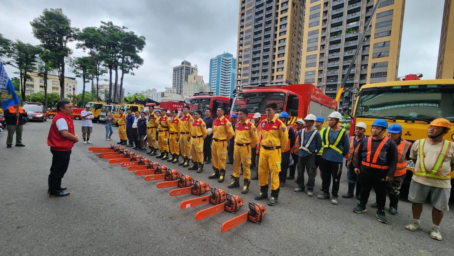 高雄李懷仁副市長勘災視查 觀光局積極投入景區復原工作