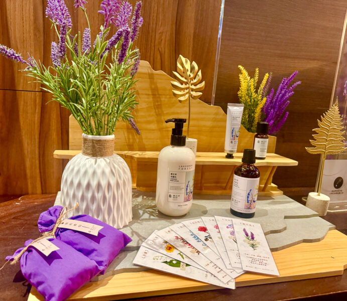 ▲來威秀影城GOLD CLASS頂級影廳看電影，讓妳【遇見花季 幸福療癒】活動共計五個系列。（圖/高雄大遠百威秀影城提供）