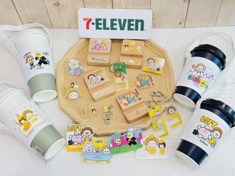 ▲7-ELEVEN全台首賣OPEN_X_LOFT_限定商品，人氣大明星OPEN與4位本土創作者推出超萌限量合作商品，售價90到300元。（圖/高雄夢時代提供）