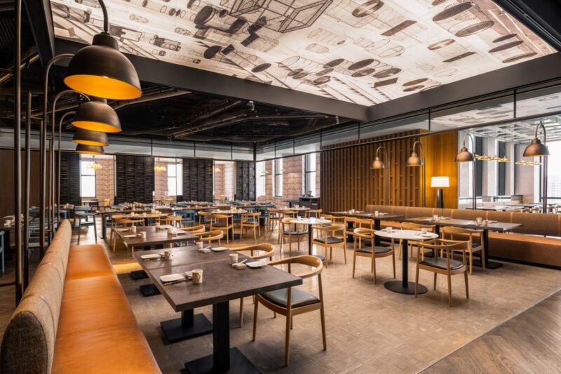 ▲翠港式飲茶即日起至9月28日，每週六、日早茶時段，凡內用點選推車點心與凍檸茶即享85折。（圖/高雄萬豪酒店提供）