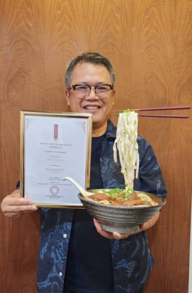 ▲郭志忠以《漂浮的食慾──牛肉麵的當代表述》成功奪得英國Future Art _ DesignAward白金獎。（圖/高雄科技大學創新設計學院提供）
