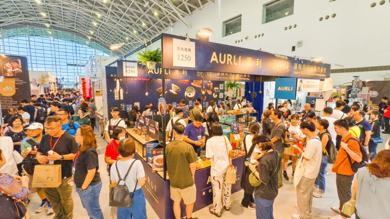 ▲高雄國際茶酒咖啡暨食品展,主題橫跨茶、酒、咖啡、食品,規模達290家廠商、450格攤位。(圖/記者張忠義攝)