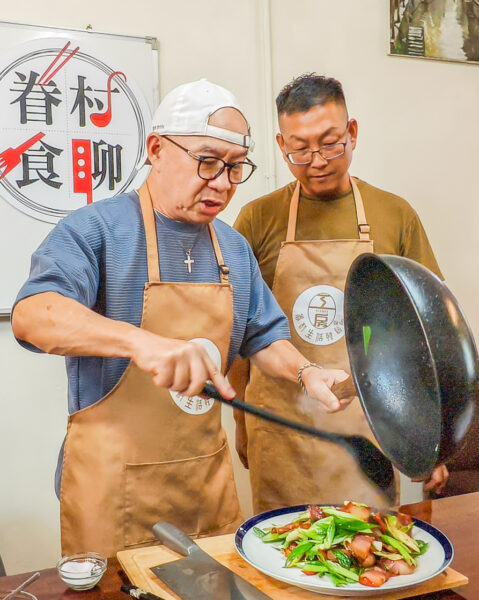 ▲吳恩文的「快樂廚房」並不是餐廳，是個推廣美食文化的複合式空間，讓民眾有機會親近眷村的日常生活。（圖/記者張忠義攝）