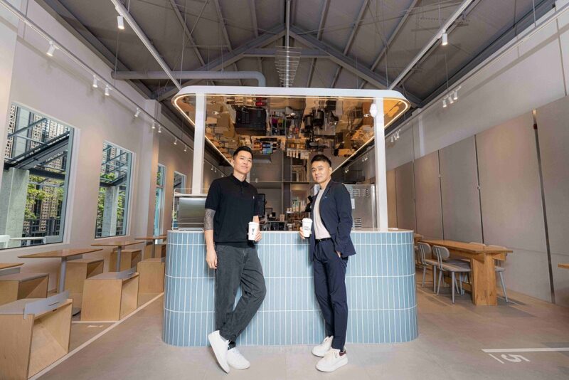 ▲KeePer攜手CAFE!N打造複合式型態店鋪，將汽車美容與咖啡文化完美融合，顛覆傳統汽美的刻版印象，化身以人為本的「風格生活場域。（圖/業者提供）