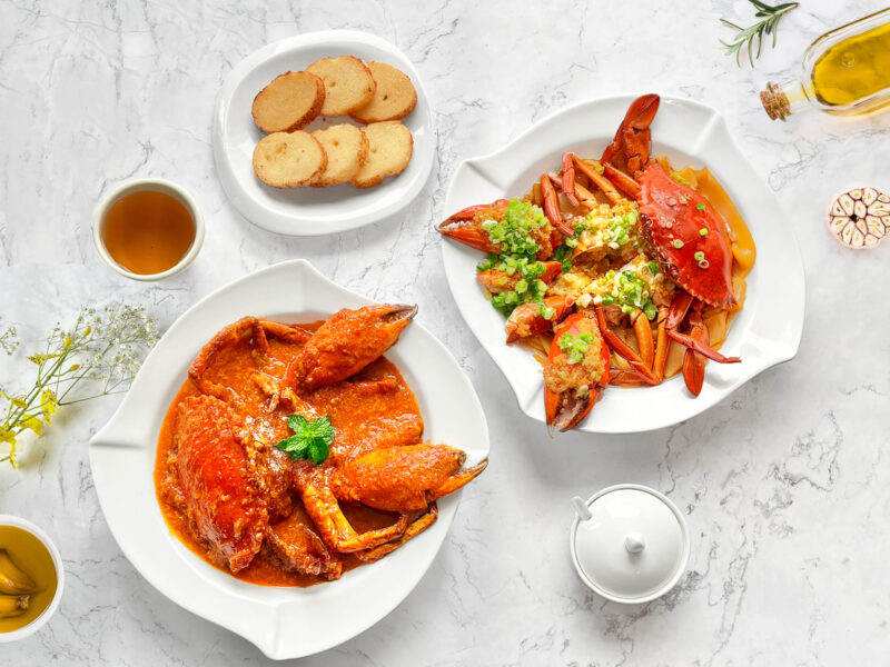 ▲秋蟹正肥美,高雄翰品酒店主打半價紅蟳、超值沙公料理。圍為新加坡辣沙公。(圖/高雄翰品酒店提供)