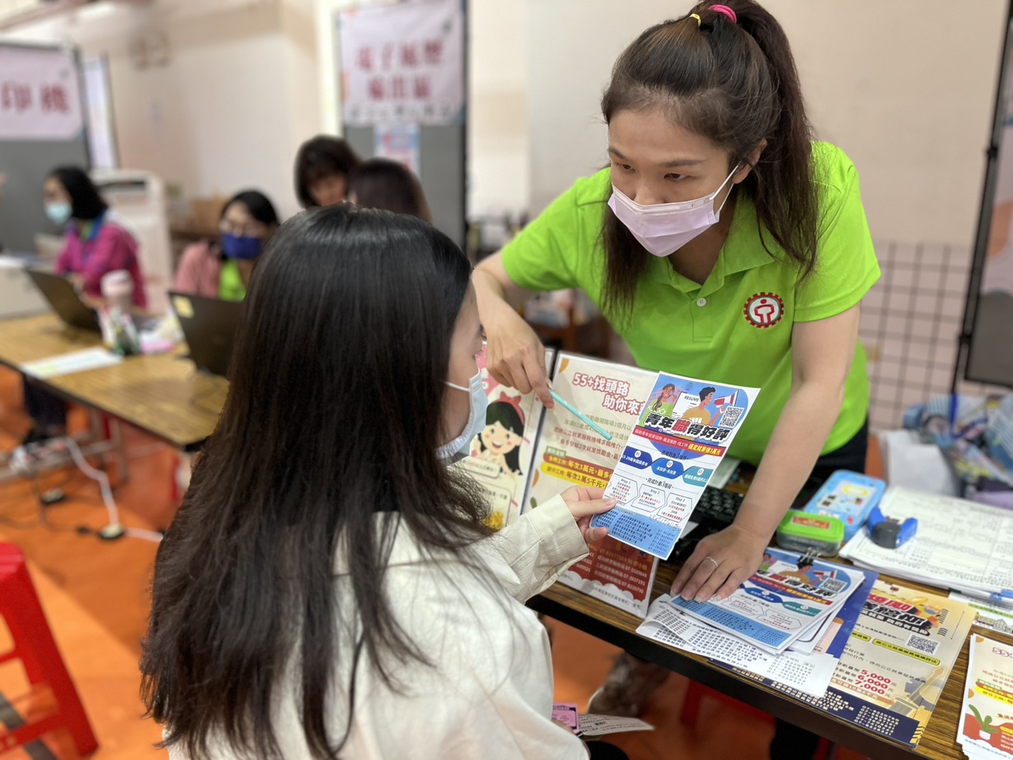 高市勞工局聯合徵才 提供逾千職缺及就業獎勵諮詢