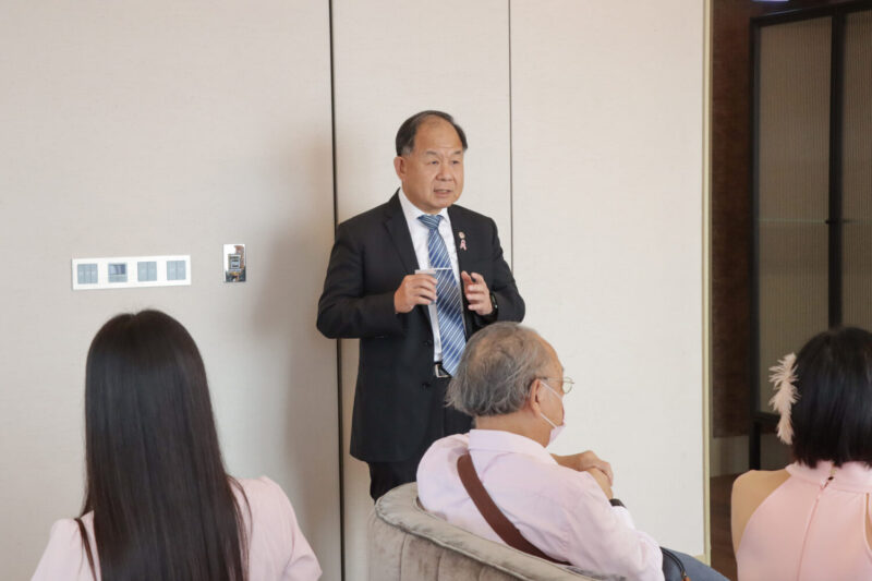 ▲高雄洲際酒店「繽粉洲際・暖心雅聚」公益活動,特別邀請高醫附設中和紀念醫院副院長。(圖/高雄洲際酒店提供)