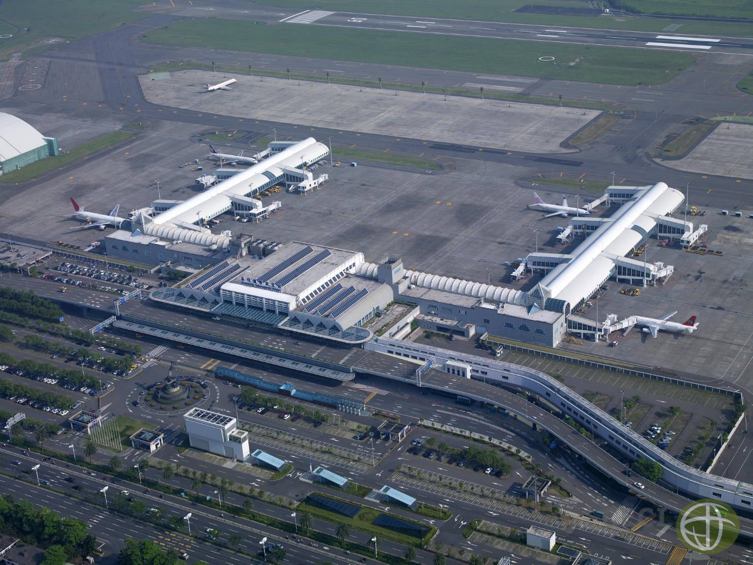 許智傑:高雄發展智慧城市 24小時無宵禁機場將是關鍵