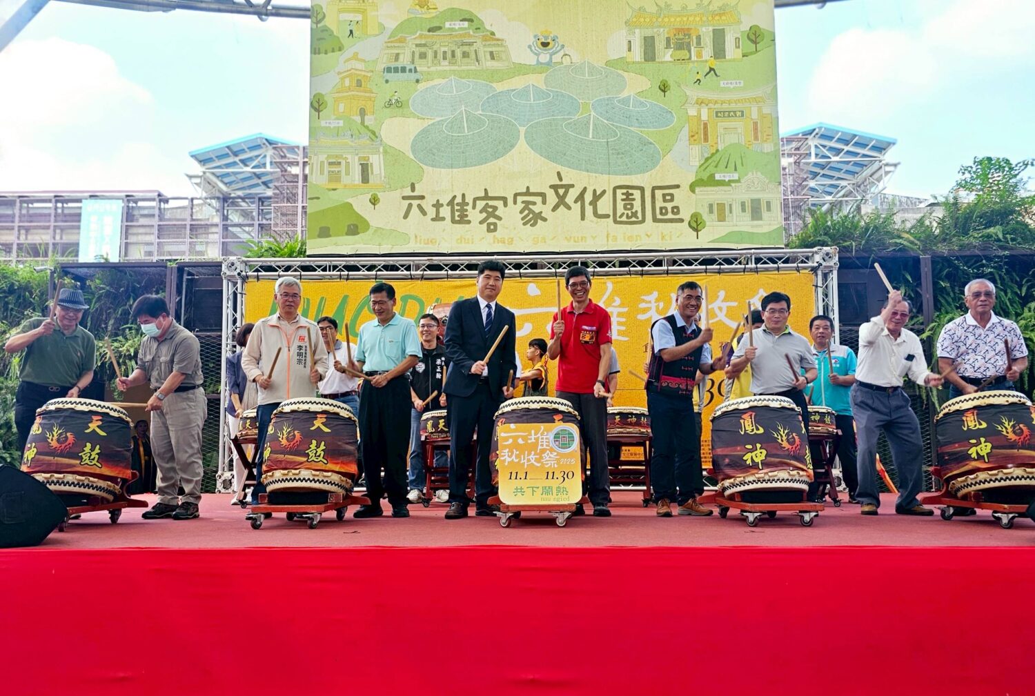 千人共下打粢粑 六堆秋收祭熱鬧登場