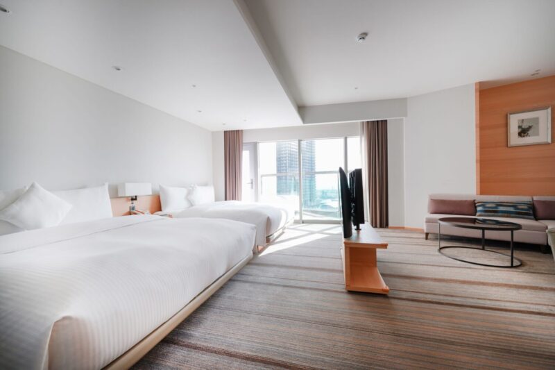 ▲和逸飯店‧高雄中山館即日起至12月31日規劃「入住一萬 再贈一萬」住房專案。（圖/和逸飯店提供）