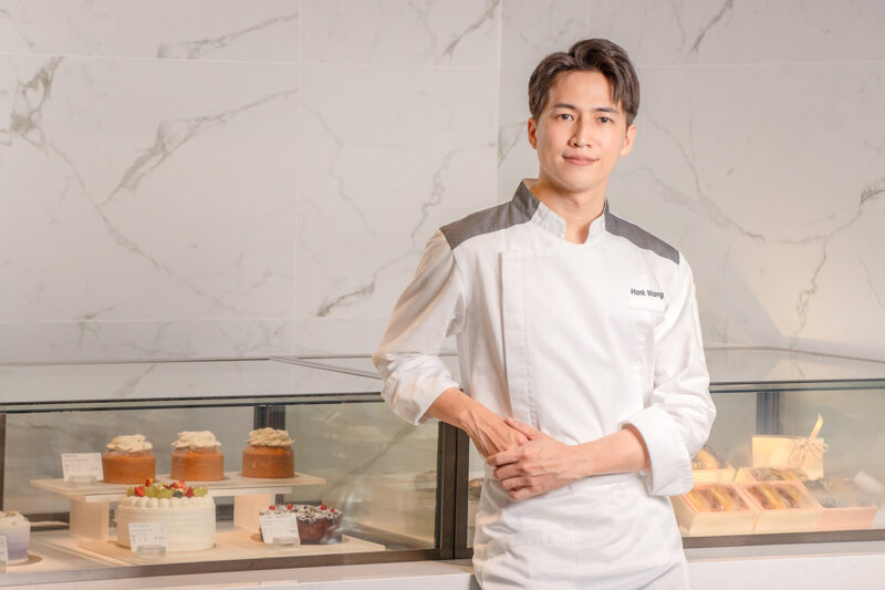 ▲高雄洲際酒店西點主廚，法國藍帶出身的王健翰（Hank）親自操刀，將資生堂「極上御藏傳。（圖/高雄洲際酒店提供）