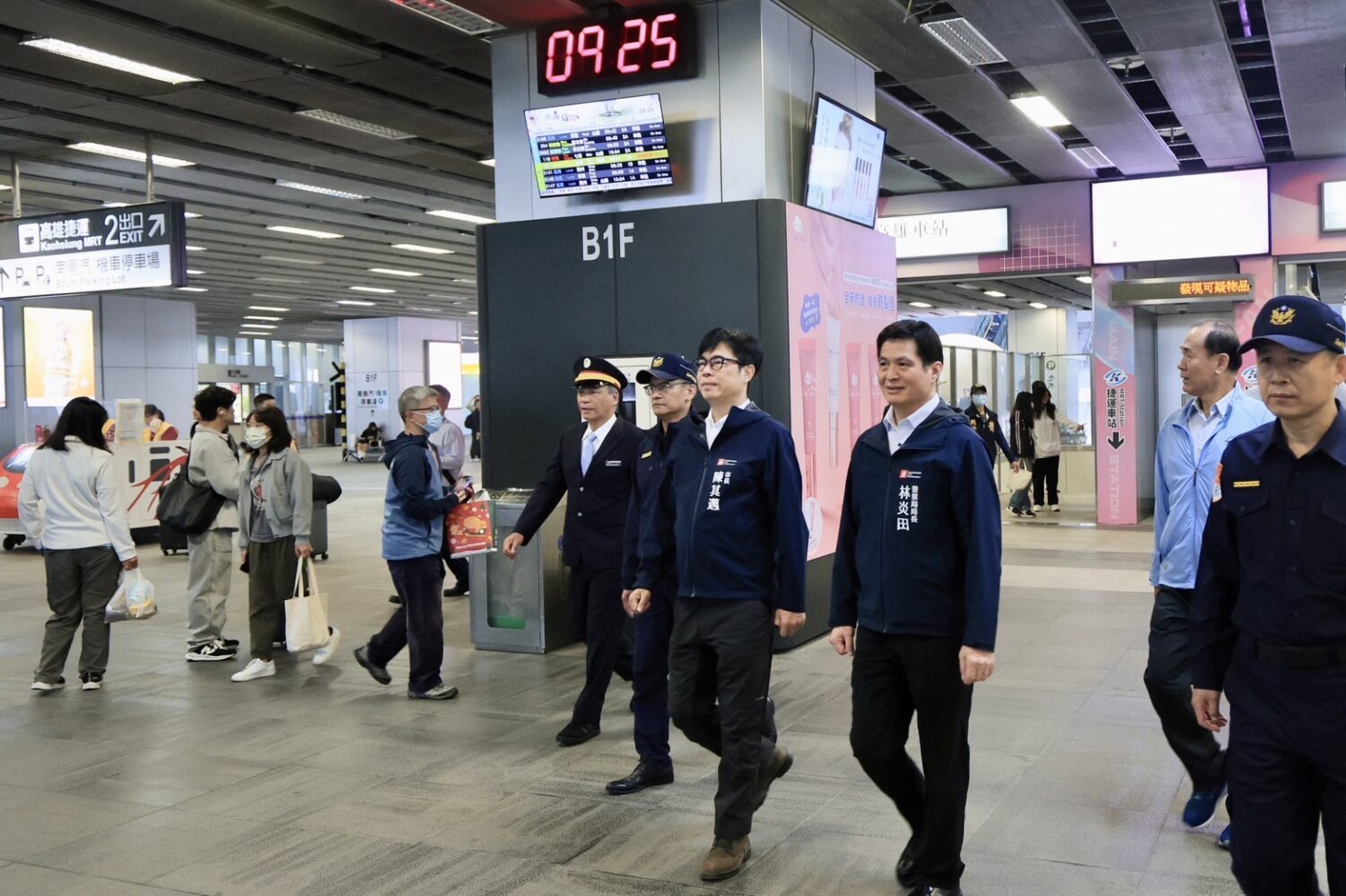 高雄市啟動最高等級維安工作 陳其邁視察高雄車站整備:強化警力維安 確保民眾安全為要務