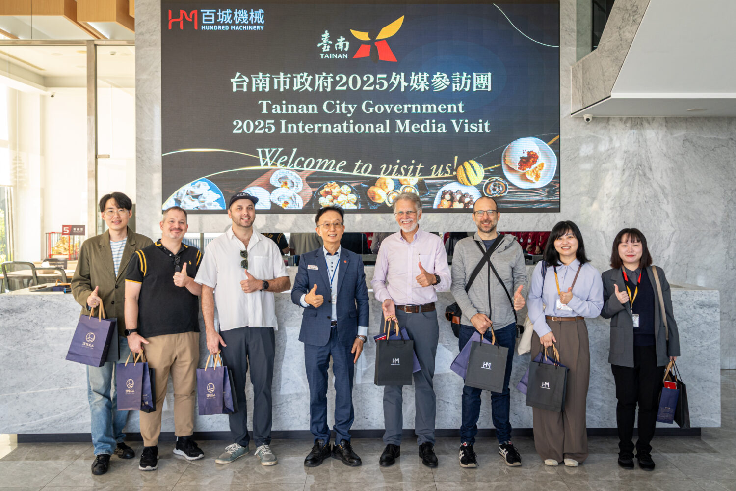 外籍記者參訪台南 黃偉哲盼讓全世界看見台南產業韌性 外籍記者參訪台南 黃偉哲盼讓全世界看見台南產業韌性