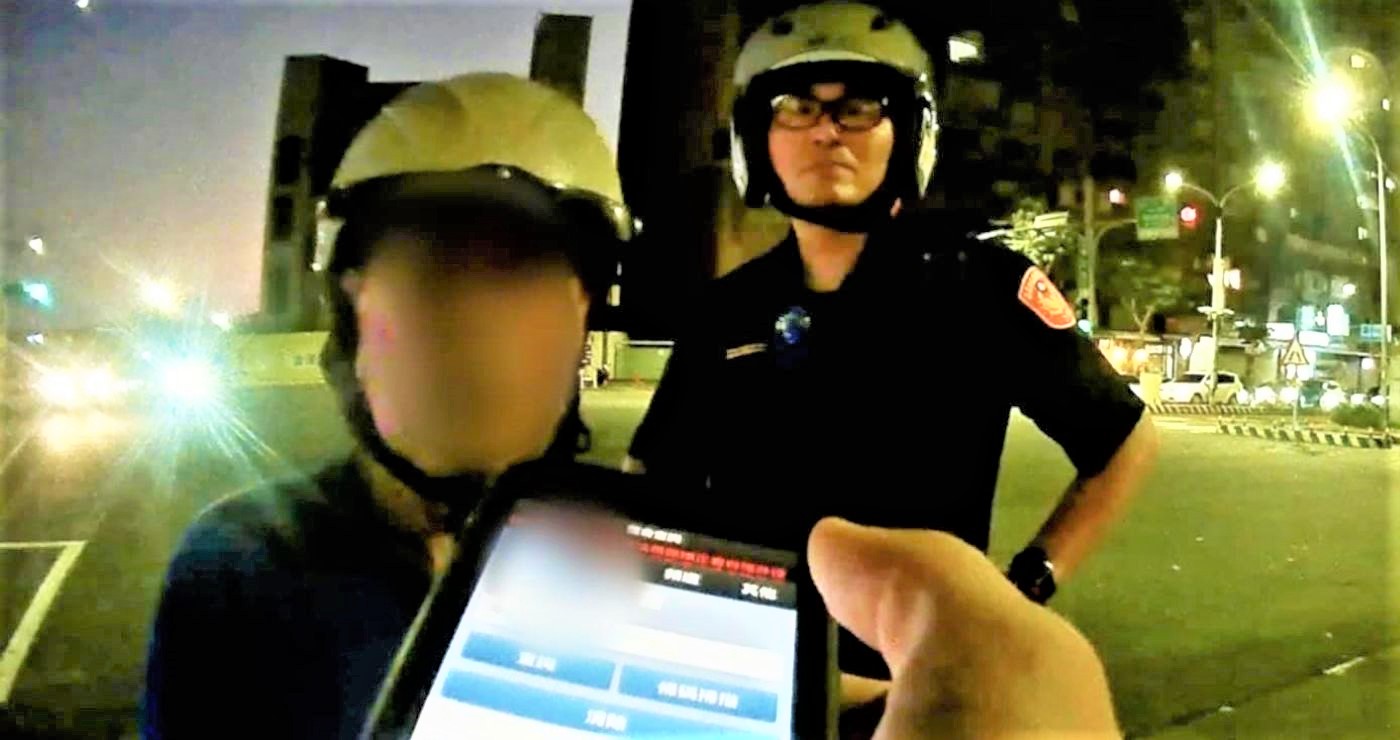 失智老翁迷途 新南警助返家