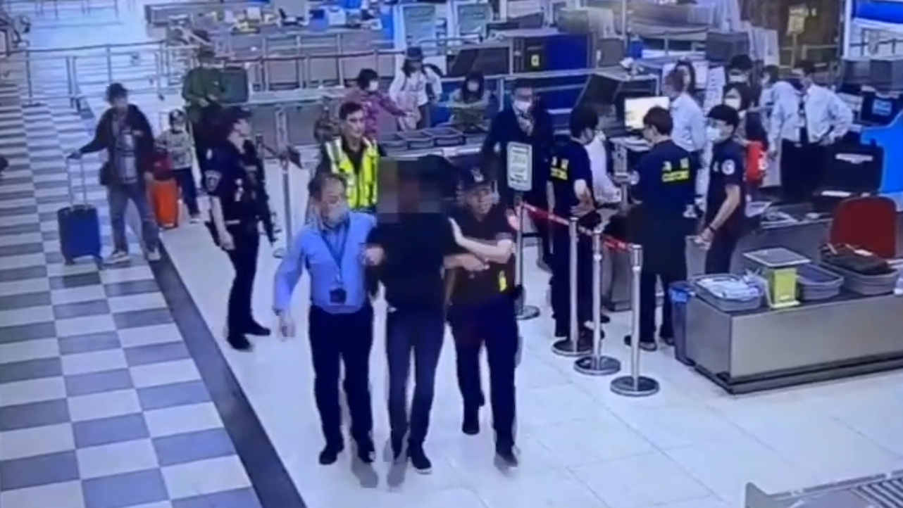 外國籍男子攜帶違禁品入境拒絕檢查拔腿就跑 高雄航警圍捕3分鐘抓到