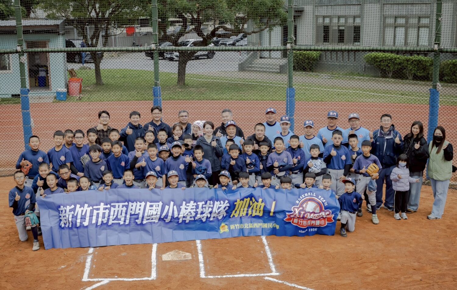 高虹安市長關心竹市基層體育 慰勞西門國小棒球隊、女子籃球隊與富禮國中射箭隊