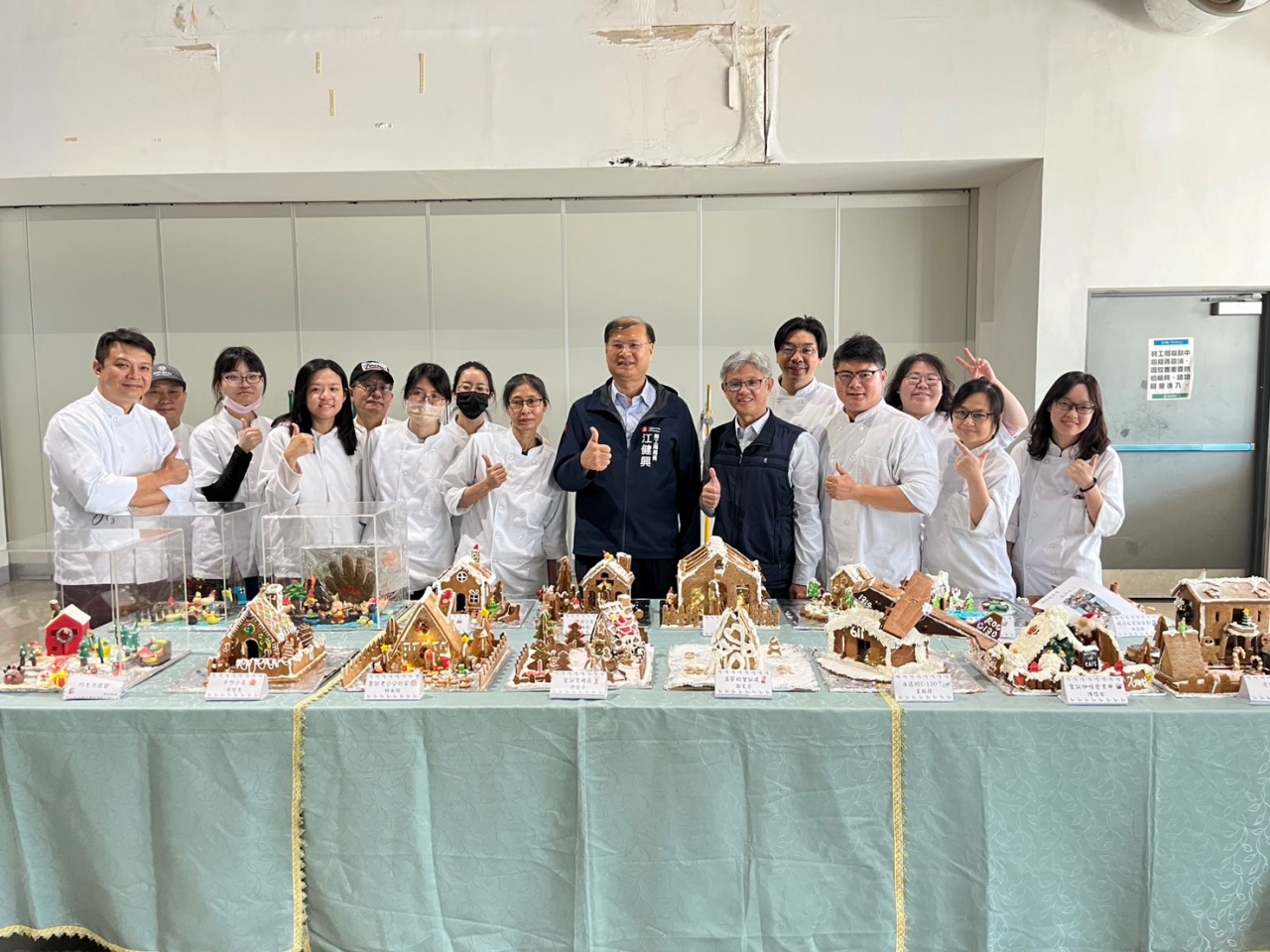 勞工局產訓班結訓 江健興局長勉學員面對困難勇於挑戰