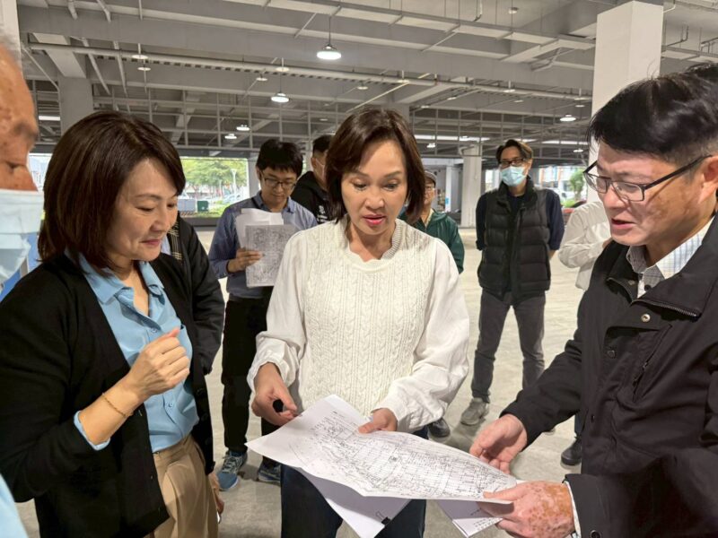 攤商不願進駐前鎮漁港多功能運銷中心 柯志恩會勘協調改善