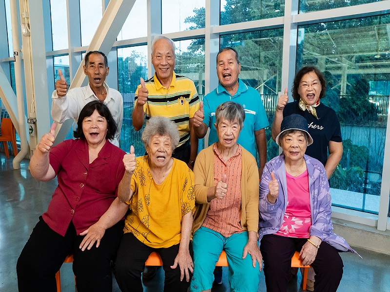 擴大照顧長輩牙口健康 屏東縣長者假牙裝置放寬補助基準