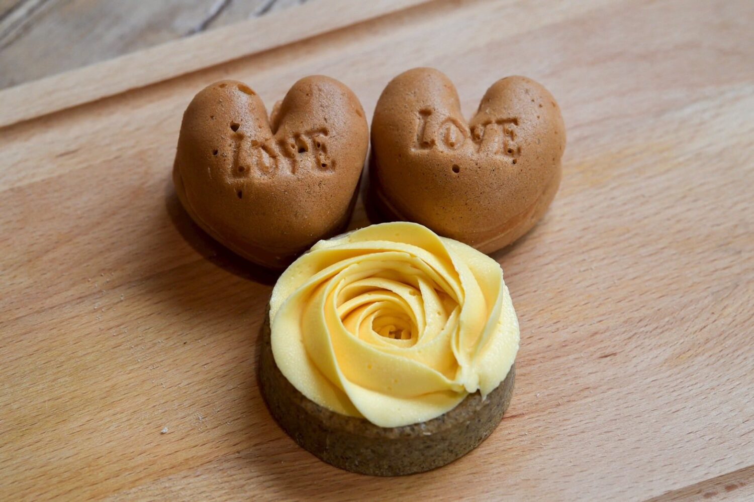 南投友善石虎青蕉皮粉點心 12月限時跑店登場