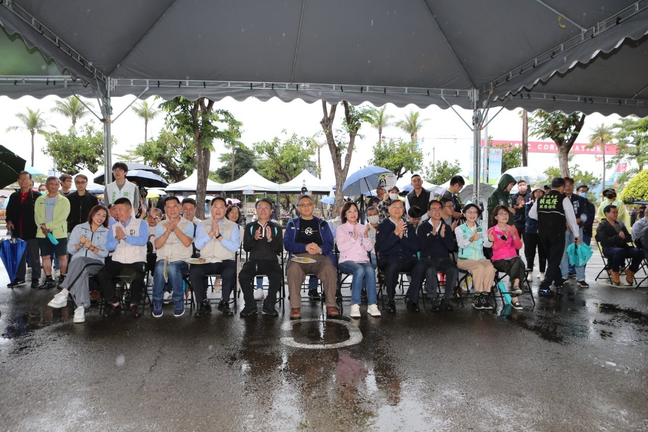 台船公司52週年慶園遊會活動 「奮進魔鬼魚號」成超夯打卡點 台船公司52週年慶園遊會活動 「奮進魔鬼魚號」成超夯打卡點