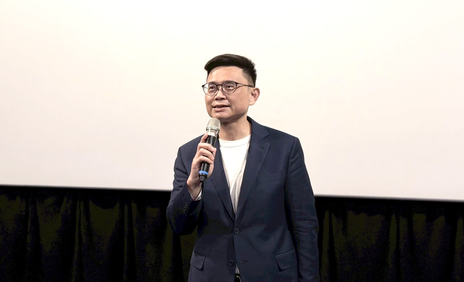 世界人權日包場《大濛》  賴瑞隆：勿忘前輩付出 承擔使命勇敢向前