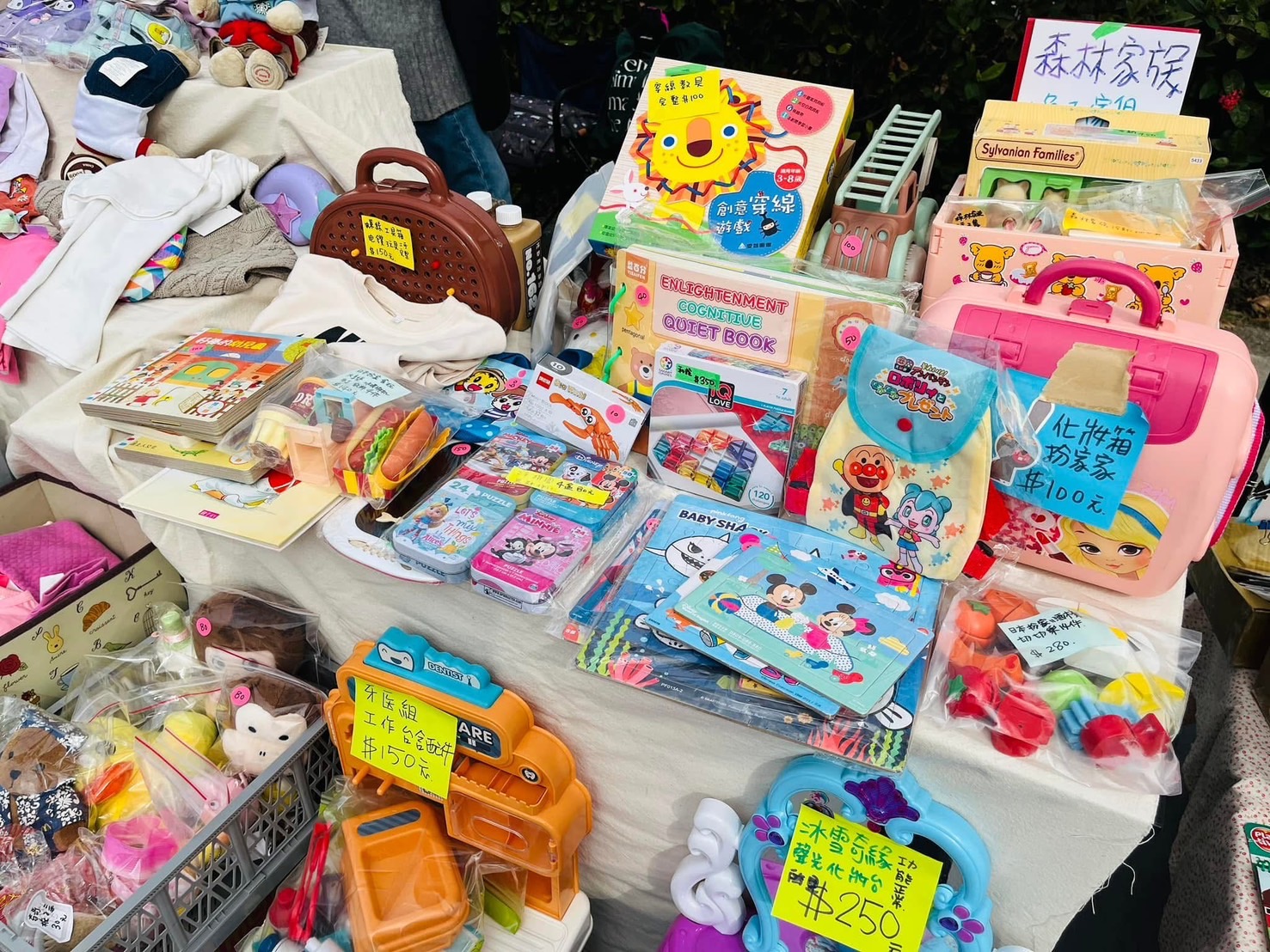 小小店長回來了！小樹市集連兩年插旗愛河 今年高雄提前開市更好逛