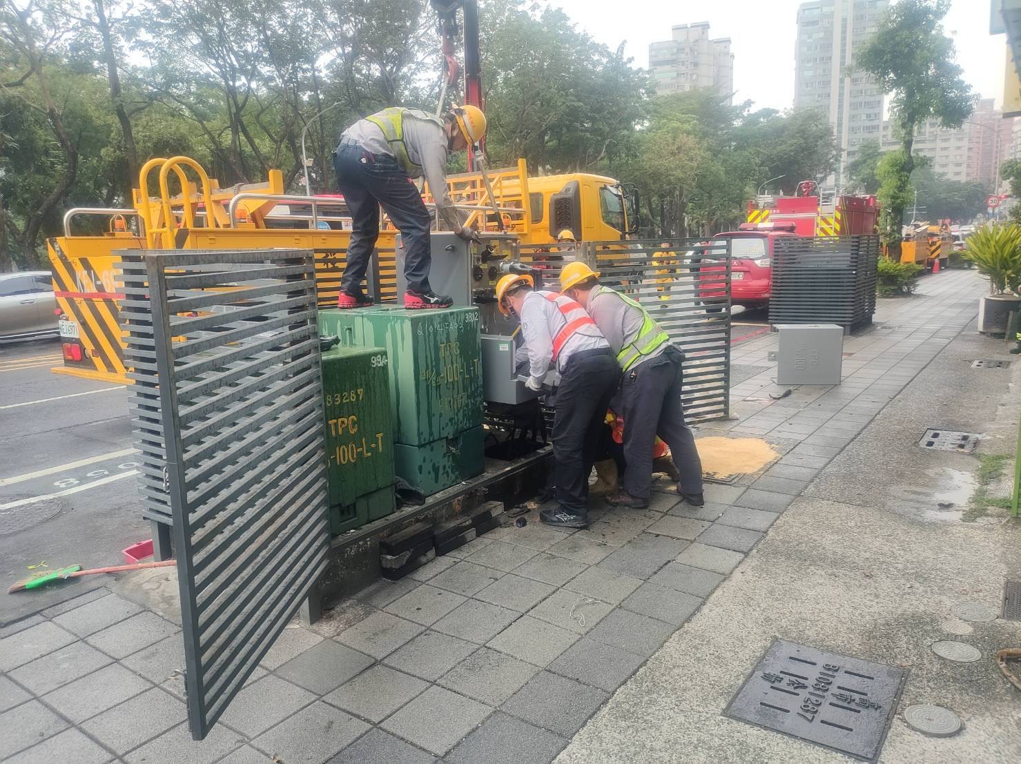 三民區變壓器故障造成停電 台電緊急搶修迅速解決