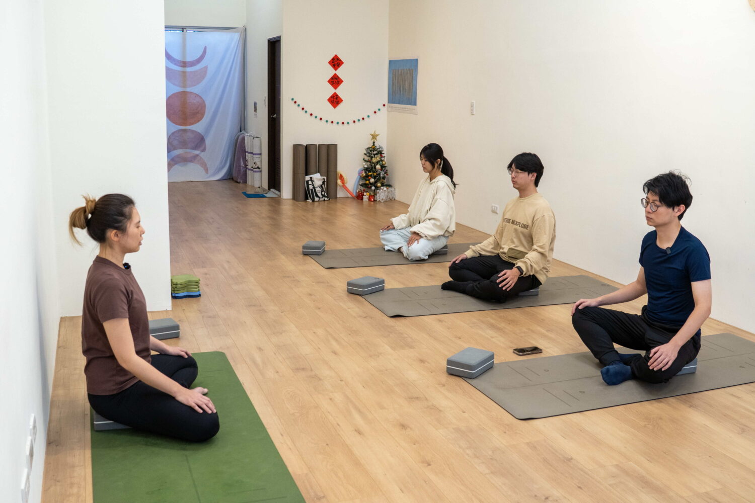一席靜地 在城市扎根 青創品牌「根瑜伽工作室」安放身心日常 | 今傳媒 JNEWS