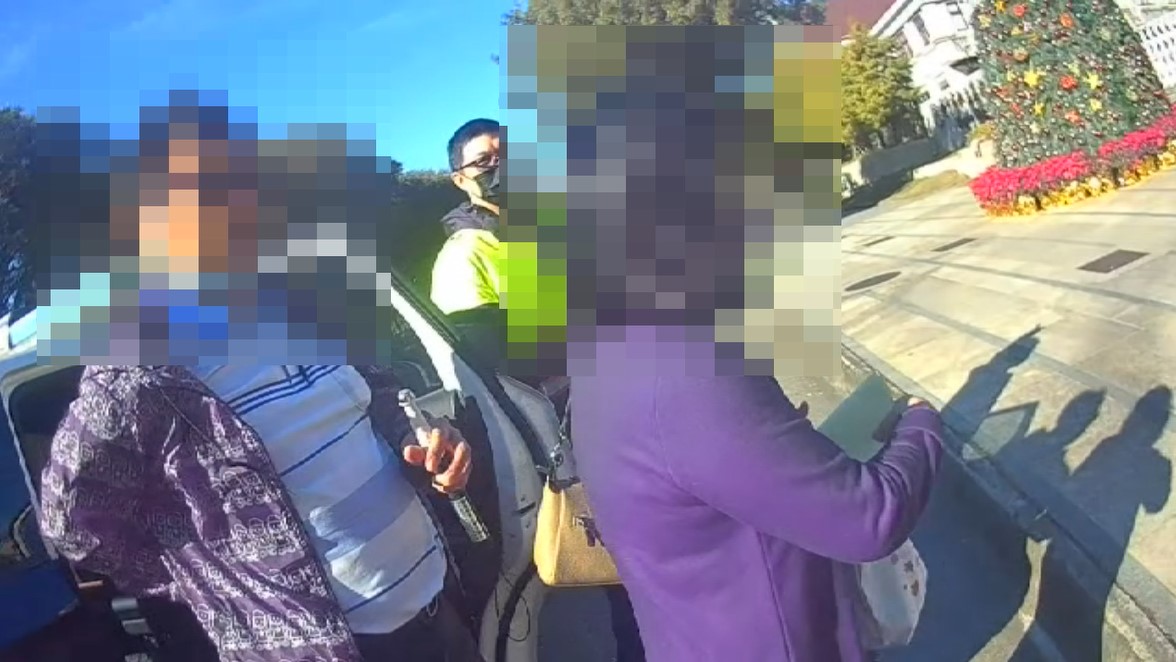 暖警不是你的眼　卻用行動守護方向　第五分局即時協助視障選手參賽