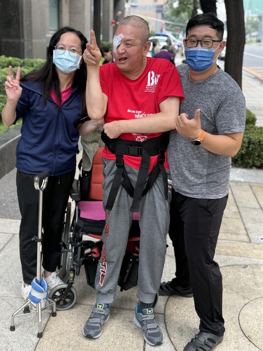 高市衛生局助長照個案提升自我照顧能力 推醫事人員黃金復能期到宅專業服務