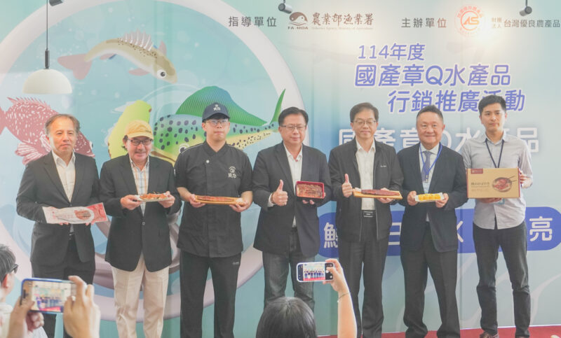 ▲養殖職人謝根亮與知名餐飲品牌「鰻魚日記」的合作成果,共同展現國產鰻魚從產地到餐桌的卓越品質之路。(圖/主辦單位提供)