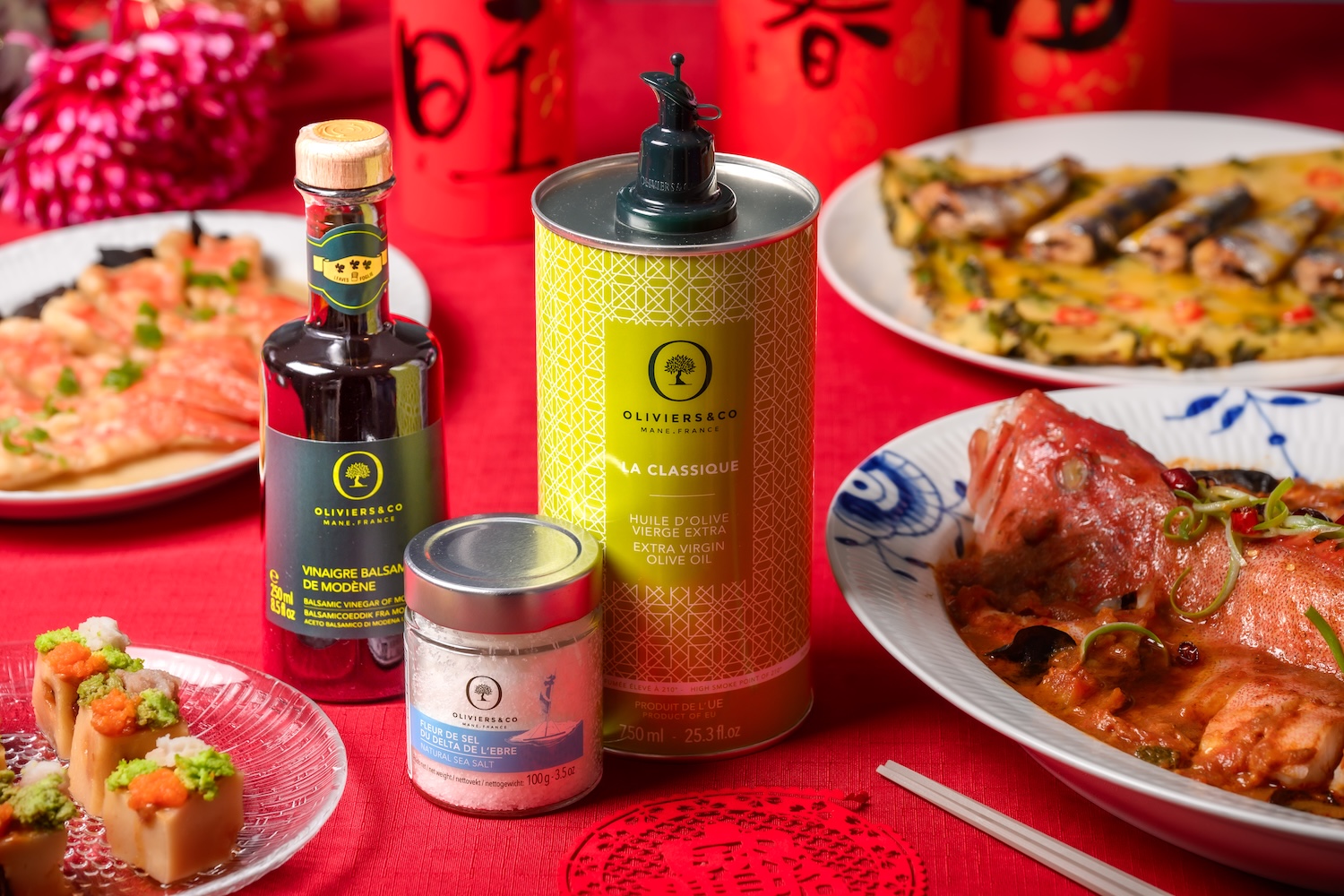 ▲快速料理已成為年菜新趨勢!一瓶油、一瓶醋,必要時加點鹽,輕鬆完成現做感的團圓飯。(圖/OLIVIERS&CO提供)