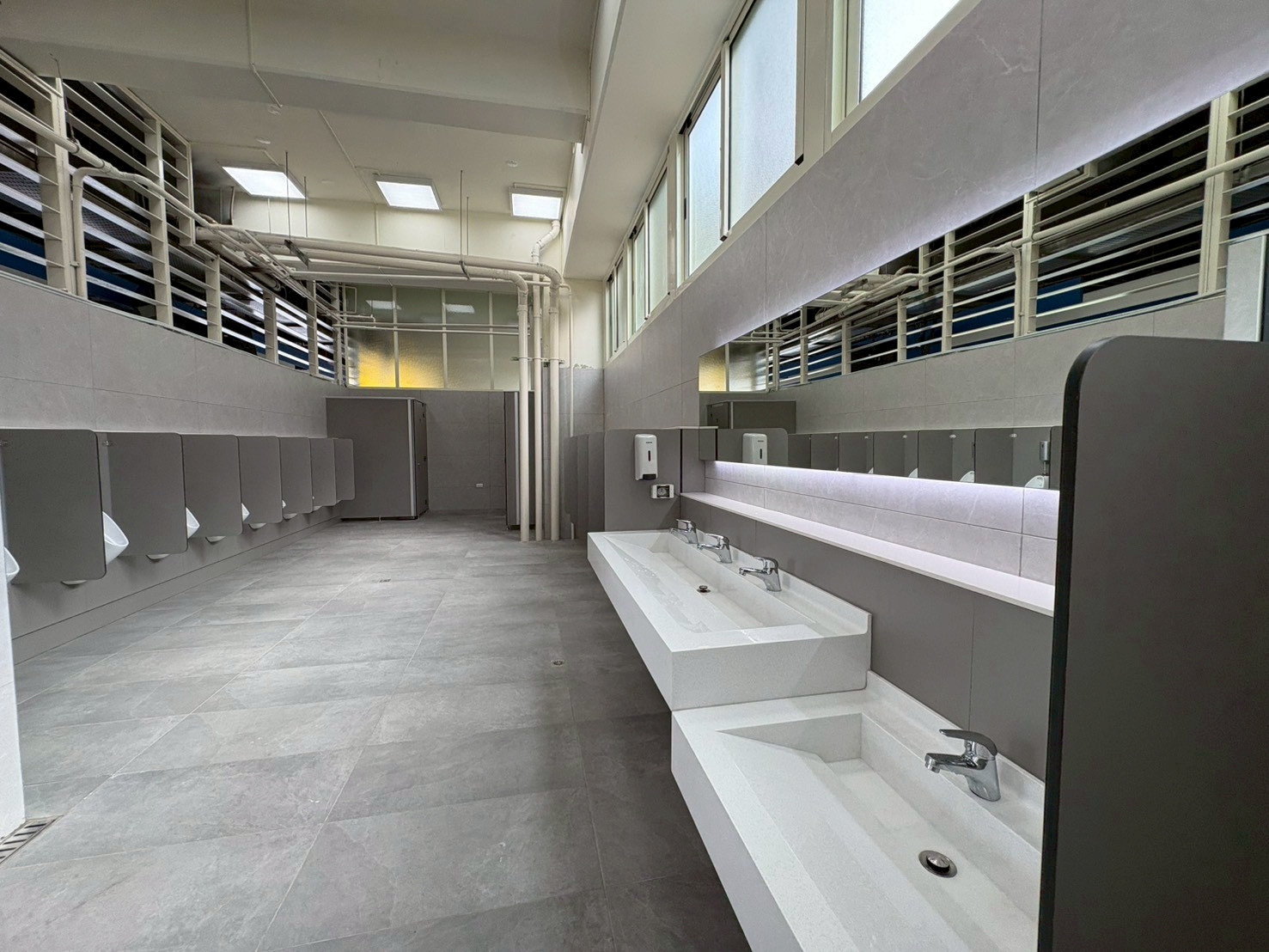 洲際棒球場設施升級完成　五月天歌迷搶先體驗舒適觀演環境