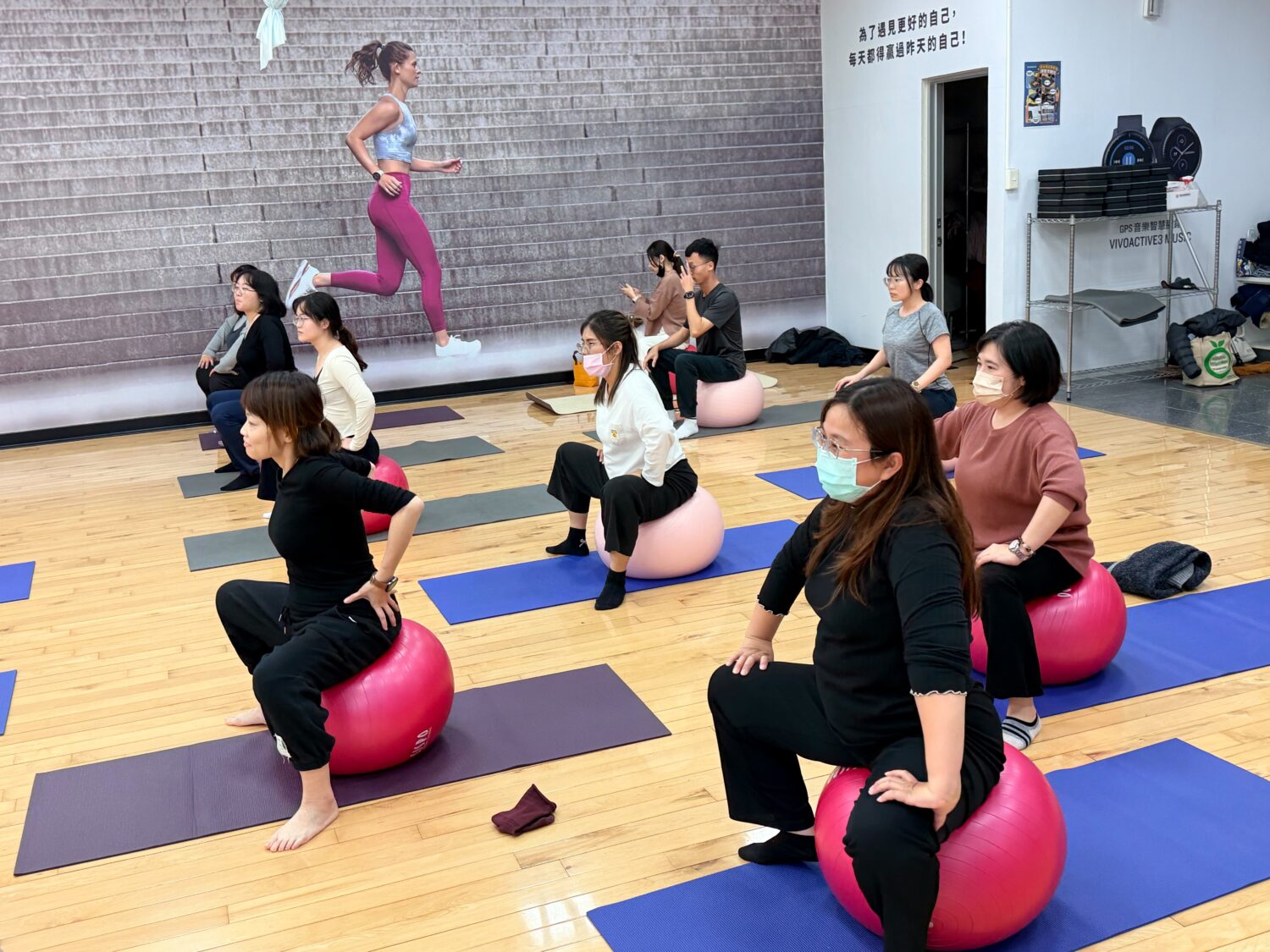 臺南市府推動社工健康促進計畫   黃偉哲力挺195名社工參與運動課程