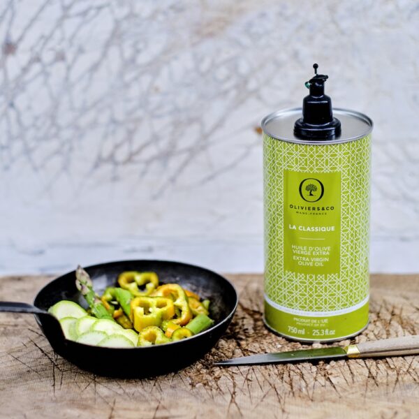 ▲210度熱炒專用橄欖油。(圖/OLIVIERS&CO提供)