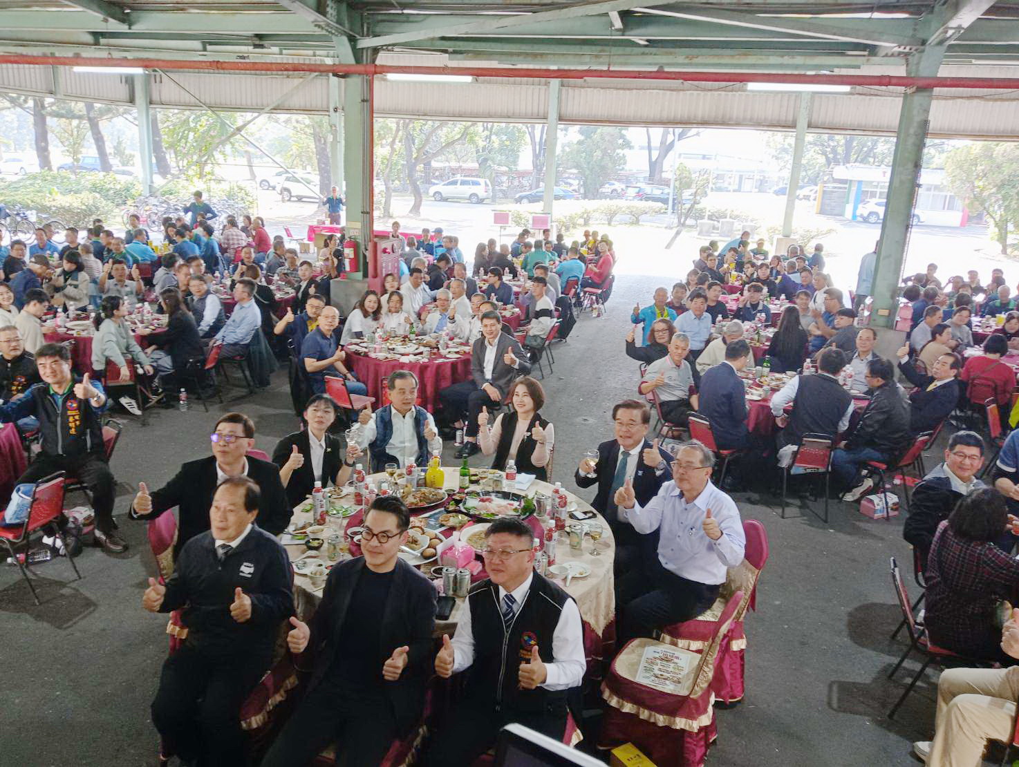 屏東酒廠盛大發表兩款特級紅高粱酒禮盒 「愛鯉舞吉」與「三太子好運旺」成為年節送禮焦點 屏東酒廠盛大發表兩款特級紅高粱酒禮盒 「愛鯉舞吉」與「三太子好運旺」成為年節送禮焦點