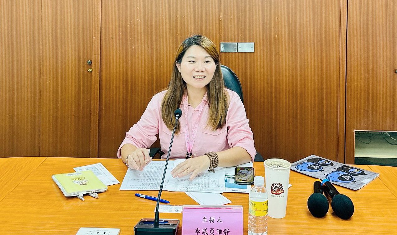 高雄市議員李雅靜質疑:衛生局敗類長期濫用系統、查詢個資、鎖定弱勢未成年,為什麼沒人發現? 高雄市議員李雅靜質疑:衛生局敗類長期濫用系統、查詢個資、鎖定弱勢未成年,為什麼沒人發現?