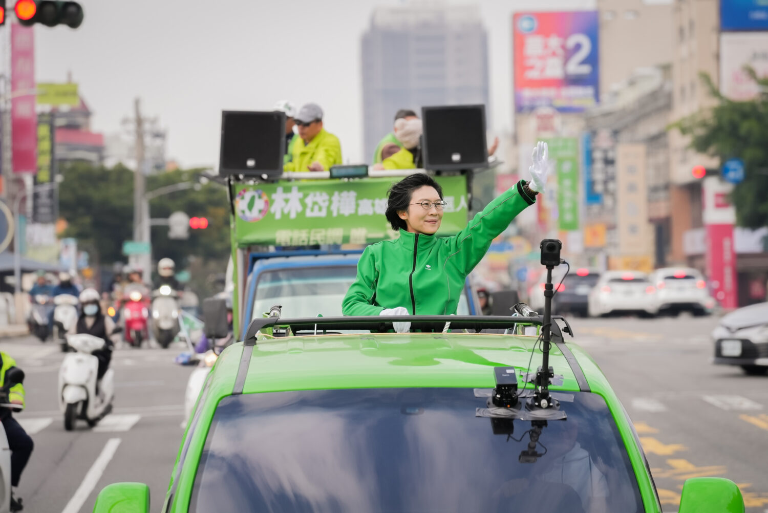 延續鳳山造勢氣勢 林岱樺車掃強調：把承諾做成制度！