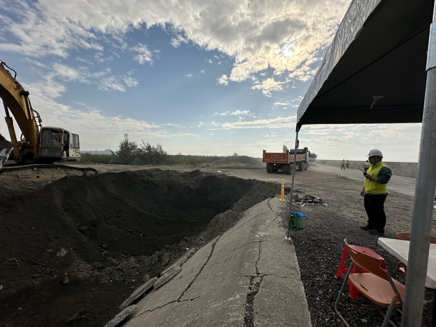 高雄市提供港區整地土地 公共與民間工程營建剩餘土石方已陸續進場
